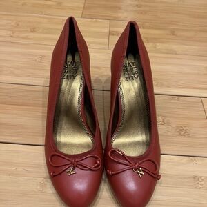Naturalizer Red Heels with Bow Detail